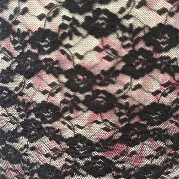 Brandy Melville Black Lace Tank Top - Picture 8 of 8